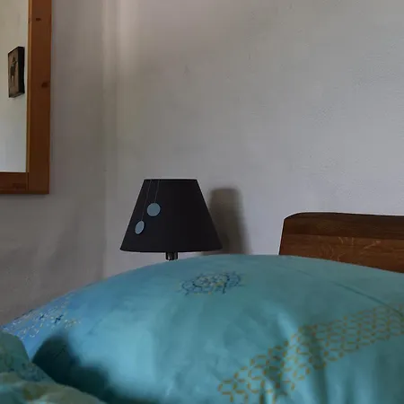 Levanta Bed & Breakfast Pery